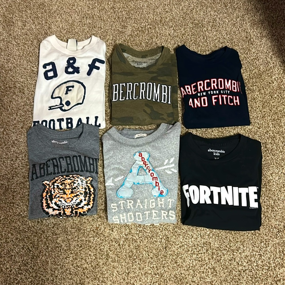 Lot of boys Abercrombie t-shirts